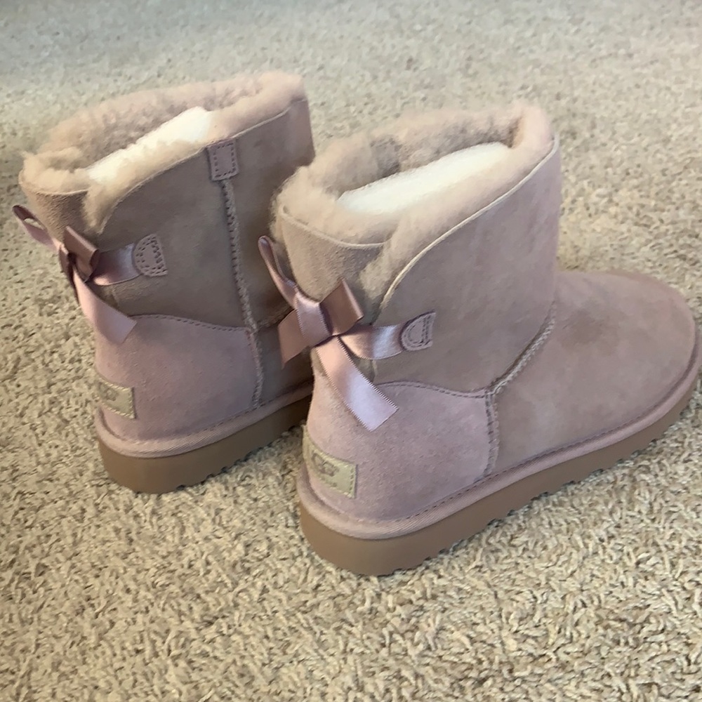NEW Ugg Mini Bailey Bow Boot
